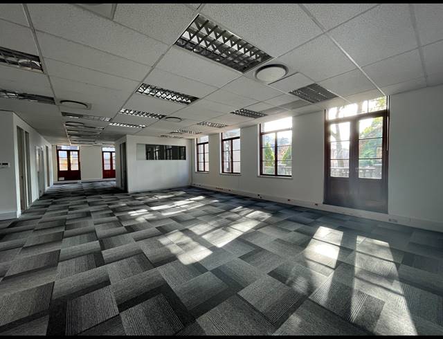 489M² OFFICE TO LET IN SANDTON CENTRAL